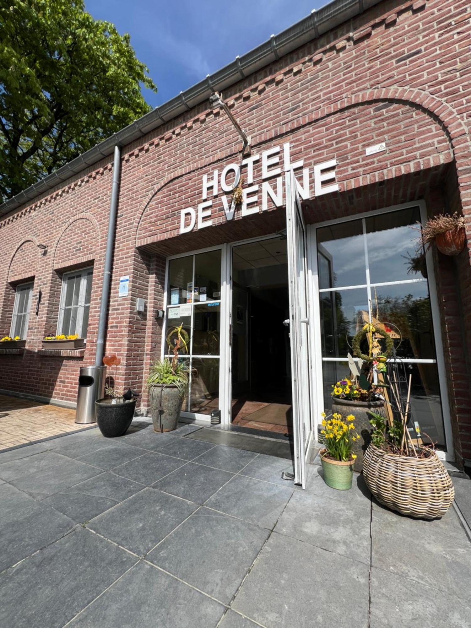 Hotel De Venne เกงค์ ภายนอก รูปภาพ